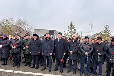 В Оренбурге увековечили память героев